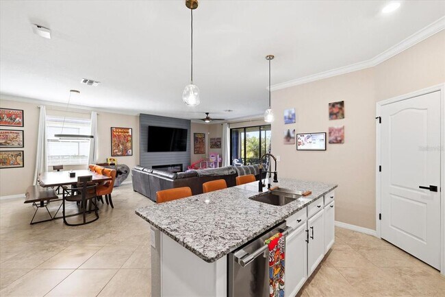 Building Photo - 17234 Blue Rdg Pl