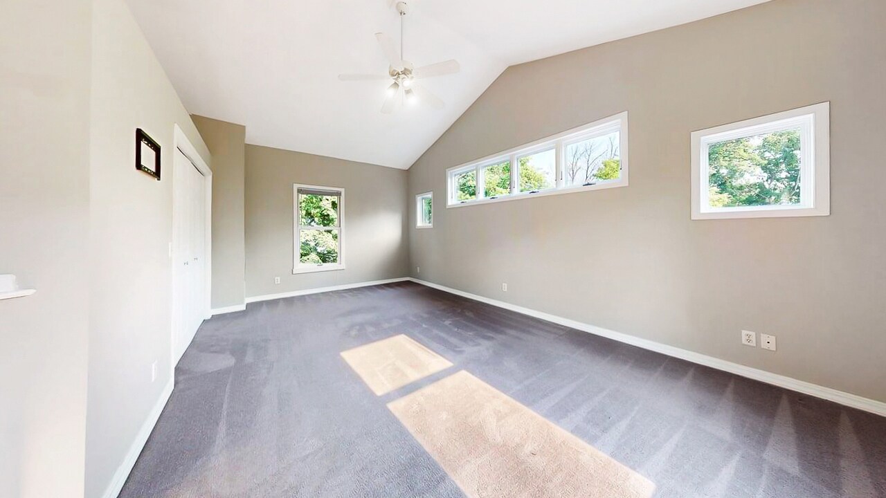 Building Photo - 520 Hanlon Ave