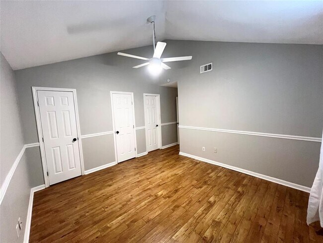 Building Photo - 3215 Keywood Ln