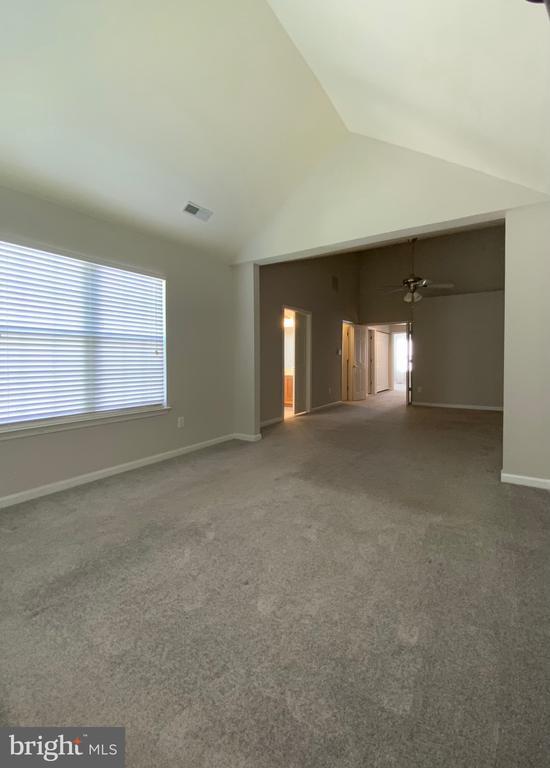 Building Photo - 5722 Governors Pond Cir