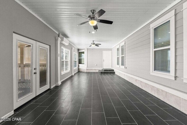 Building Photo - 1041 Plantation Dr