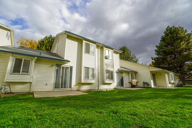 Building Photo - 265 N Paradise Ave