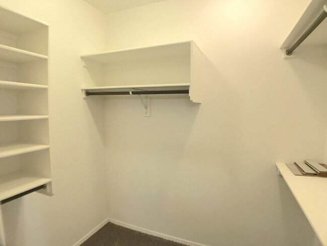 Building Photo - Spacious 3BR/2BA Los Lunas Home with Open Layout, Office Space & Refrigerated Air