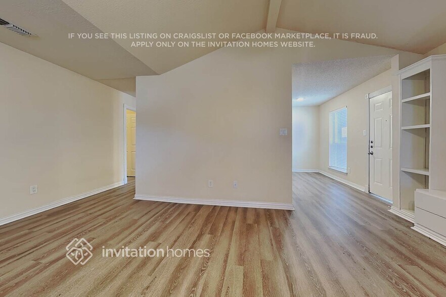 Building Photo - 2075 Paint Pony Ln