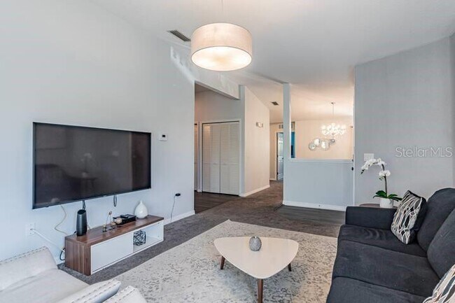 Building Photo - 2788 Club Cortile Cir