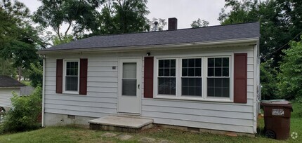 Building Photo - 2 Bedroom House in High Point, NC