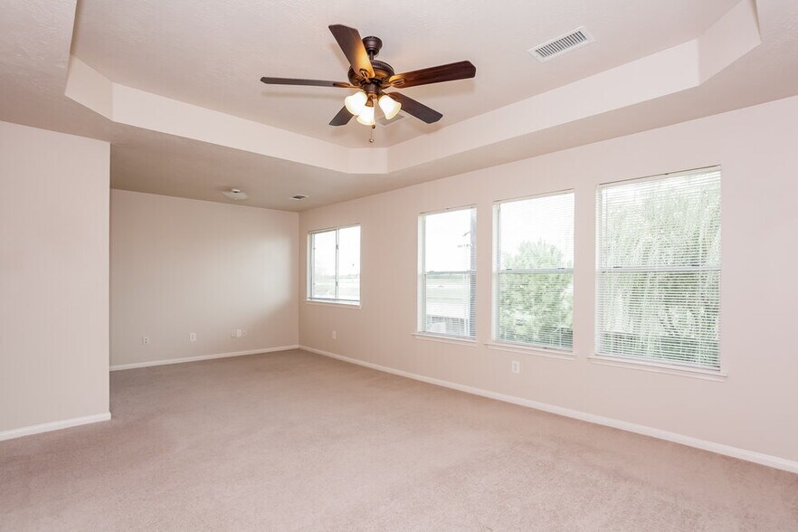 Building Photo - 17806 Oakland Mills Dr