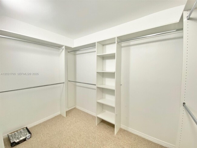 Building Photo - 16400 Collins Ave