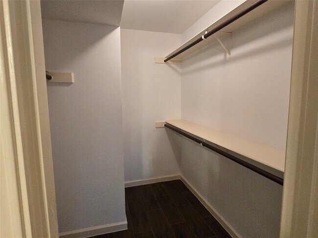 Building Photo - 856 Wax Myrtle Ln