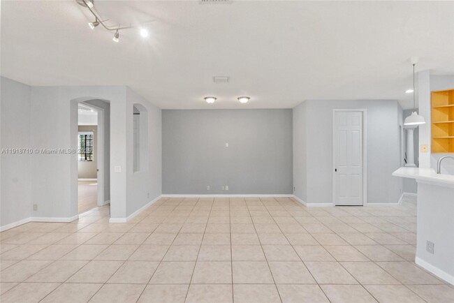 Building Photo - 2649 Center Ct Dr