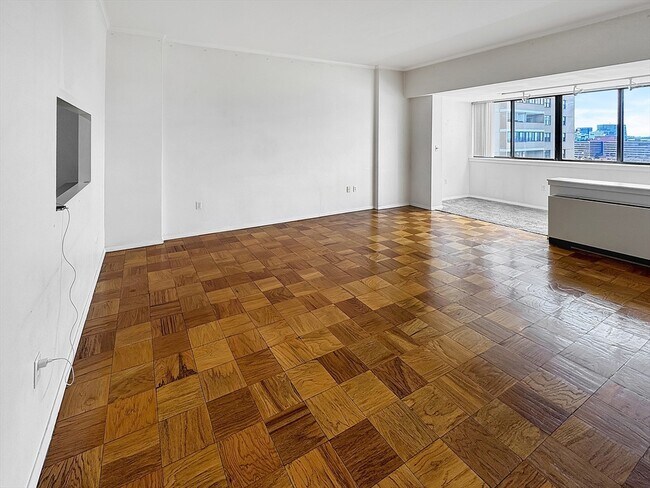 Building Photo - 6 Whittier Pl