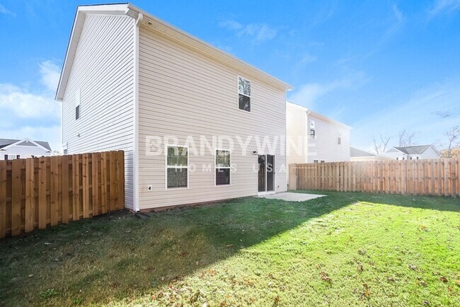 Building Photo - 506 Glenmanor Dr