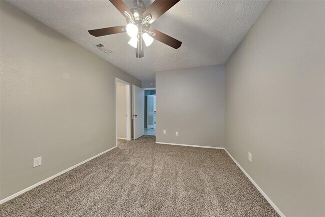 Building Photo - 21306 Fernhollow Ln
