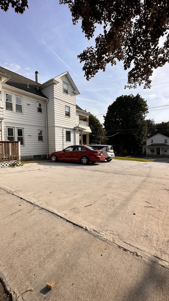 Building Photo - 116 High St