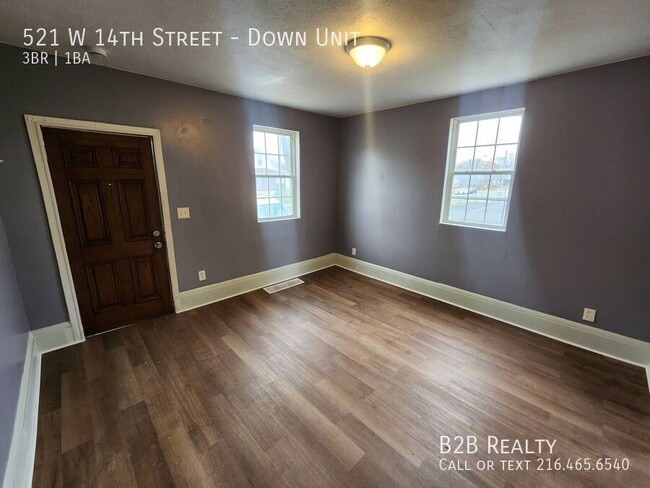 Building Photo - 521 W 14th St