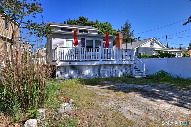 Building Photo - 116 Shell Ave
