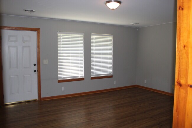 Living Room - 5857 Highway 161