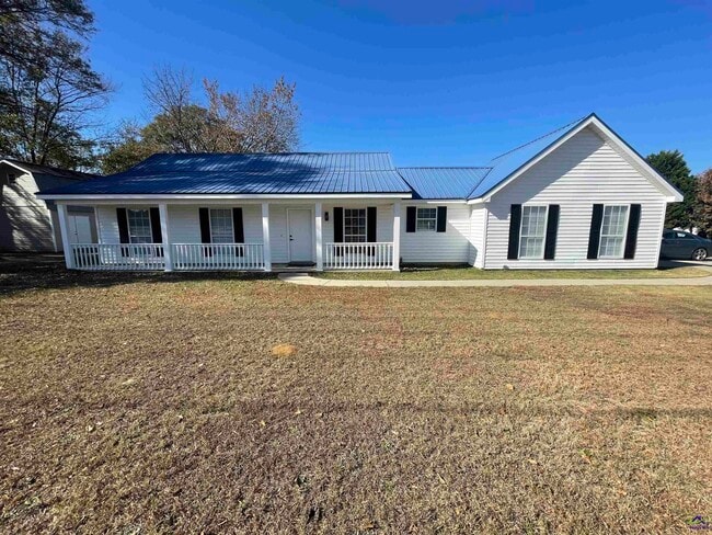 Primary Photo - 101 Shamrock Ct