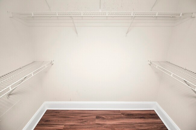 Building Photo - 400 N Church St