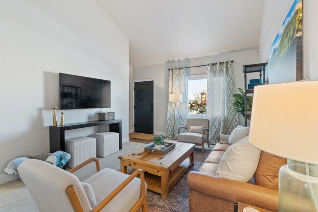 Building Photo - 4 Bedroom Home in SW Loveland