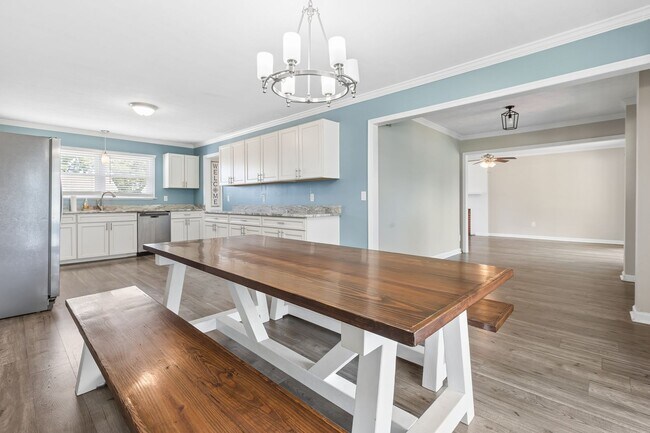 Building Photo - 29 Adriatic Ave