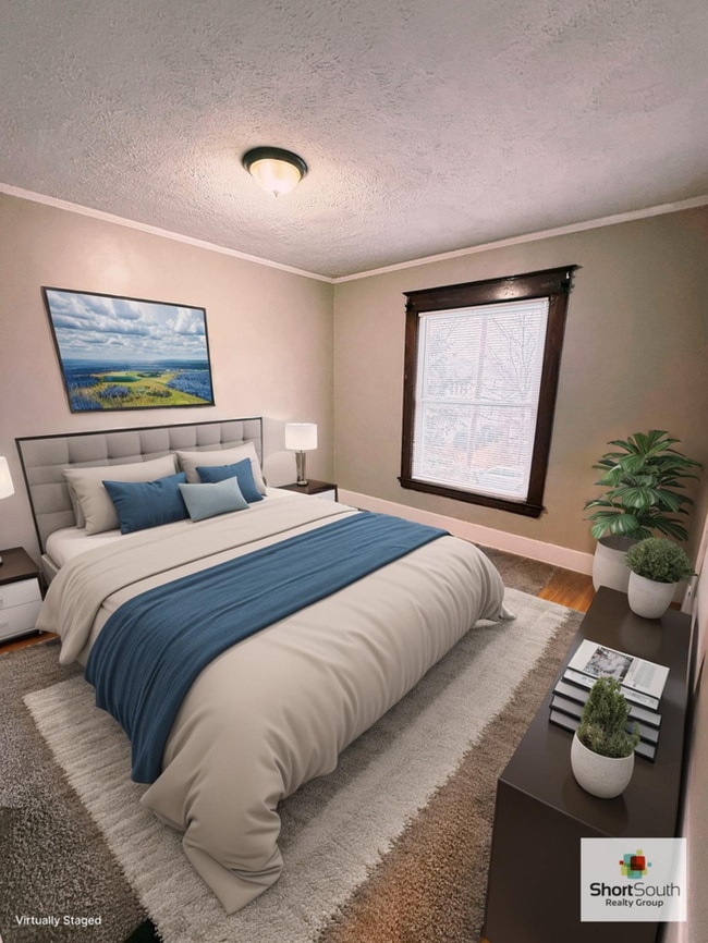 Building Photo - Updated Duplex 4 bed 2 bath on the NW Side