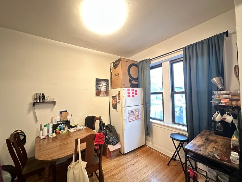 Building Photo - 2919 W McLean Ave