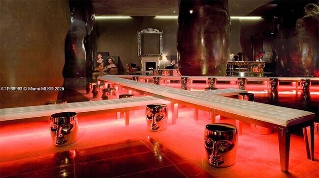 Building Photo - 485 Brickell Ave