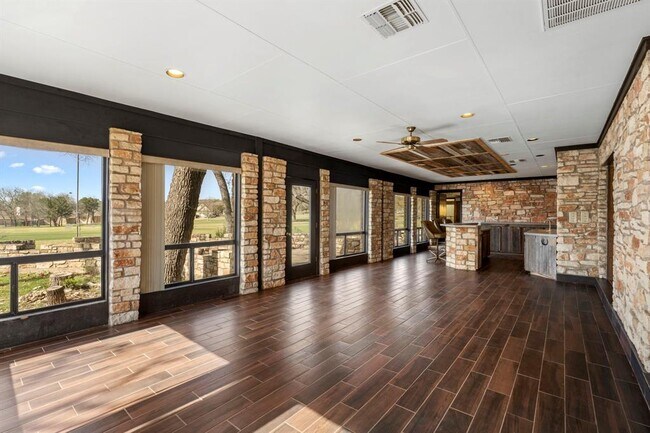 Building Photo - 108 Augusta Ln