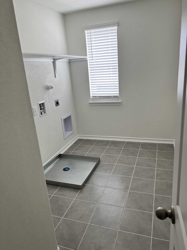 Building Photo - 3503 Andromeda Way