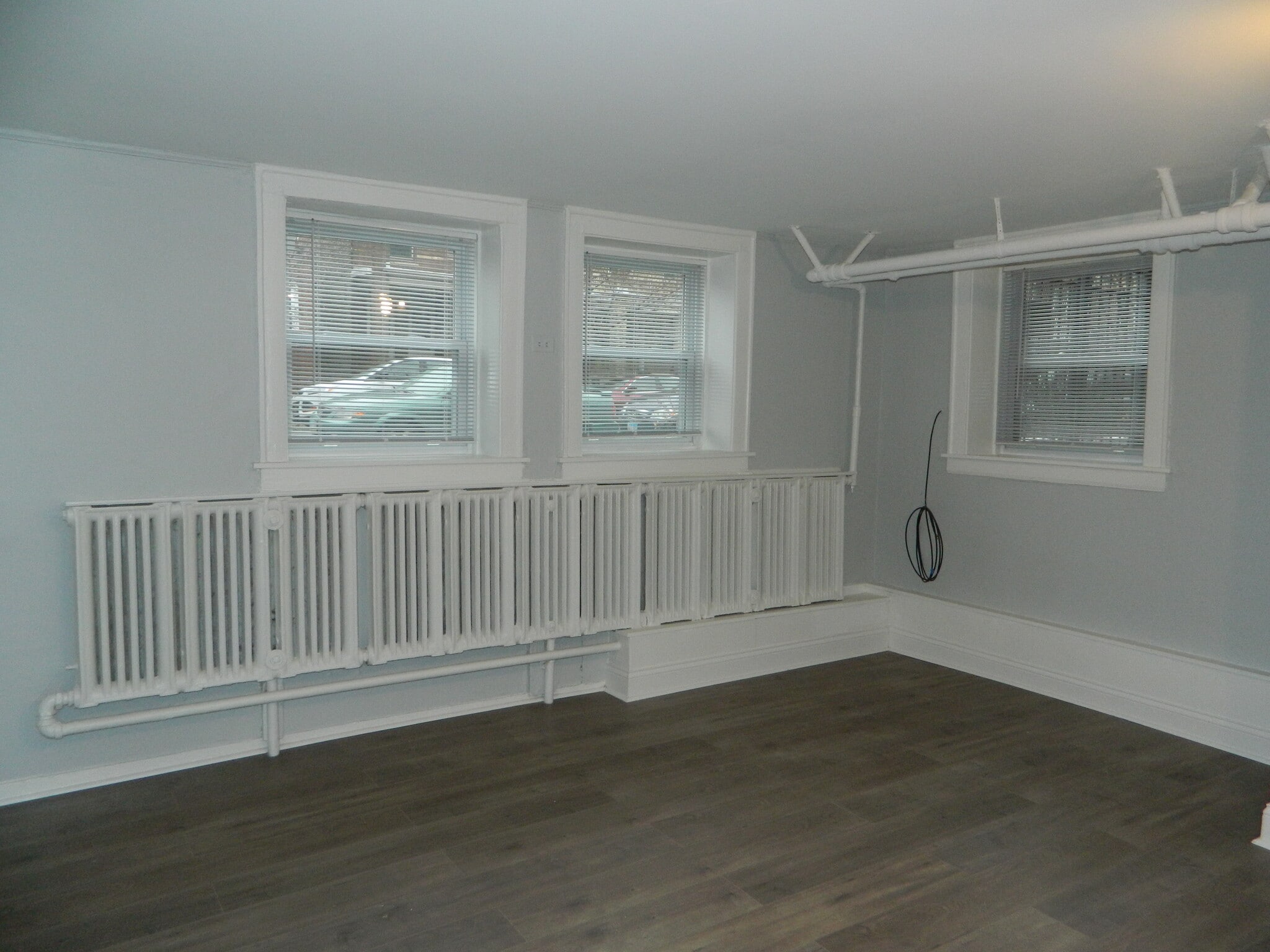 Living Room - 2517 W Gunnison St