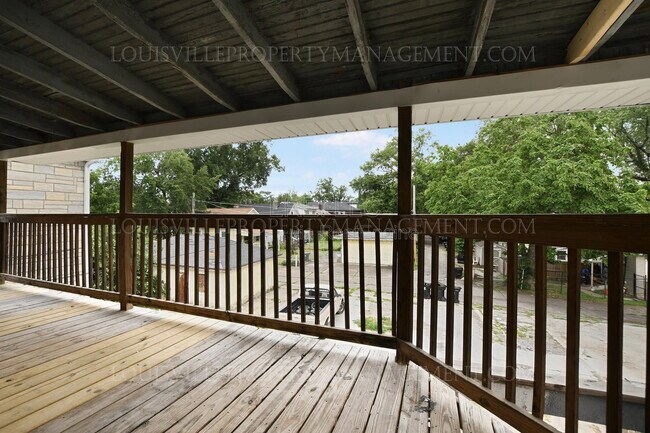 Building Photo - 4143 W Market St