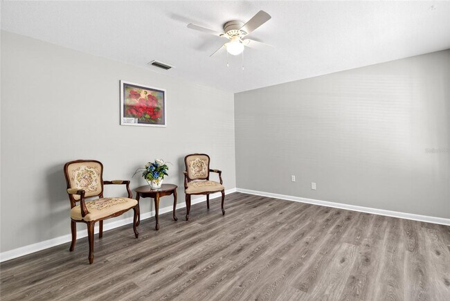 Building Photo - Move-in Ready 3BR/2BA NW Gainesville Home - Available NOW!