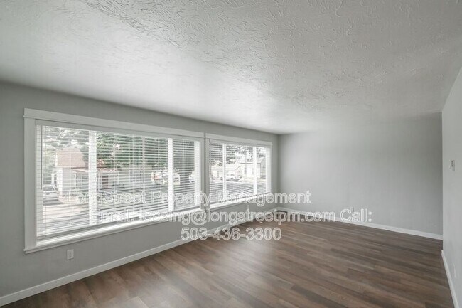 Building Photo - 205 6th Ave SE