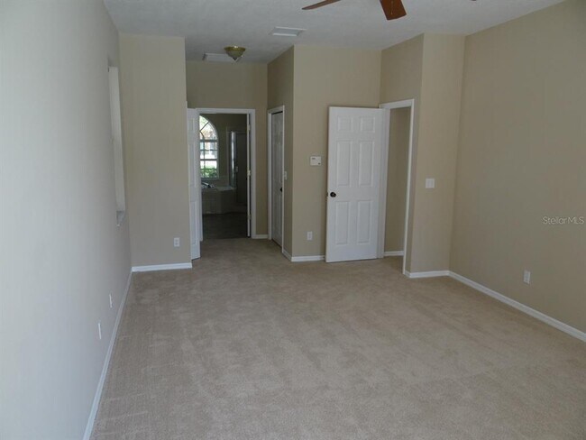 Building Photo - 17712 Hampshire Oak Dr