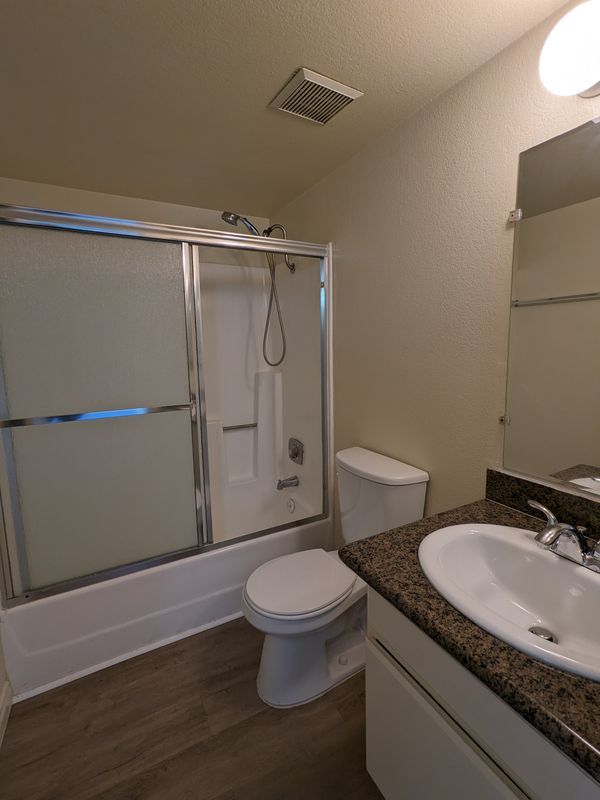 Building Photo - 11915 Pike St