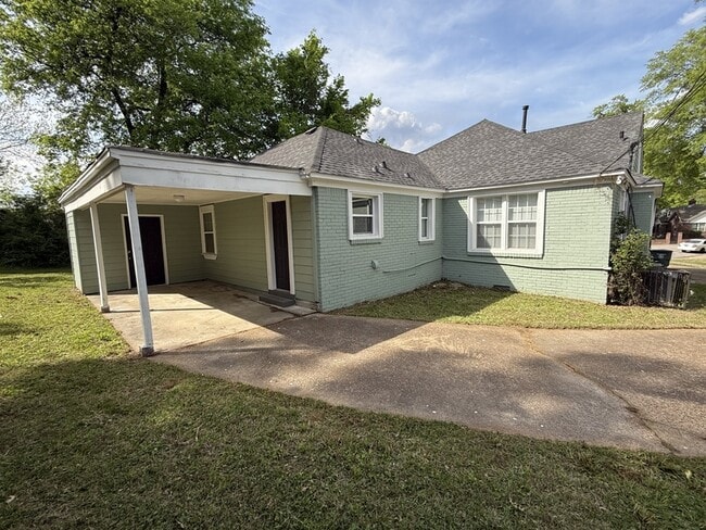 Building Photo - 1031 N Belvedere Blvd