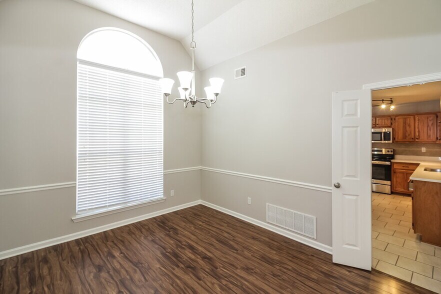 Building Photo - 6248 Blackhawk Cove
