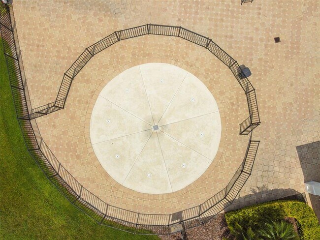 Building Photo - 5667 Chorleywood Ln