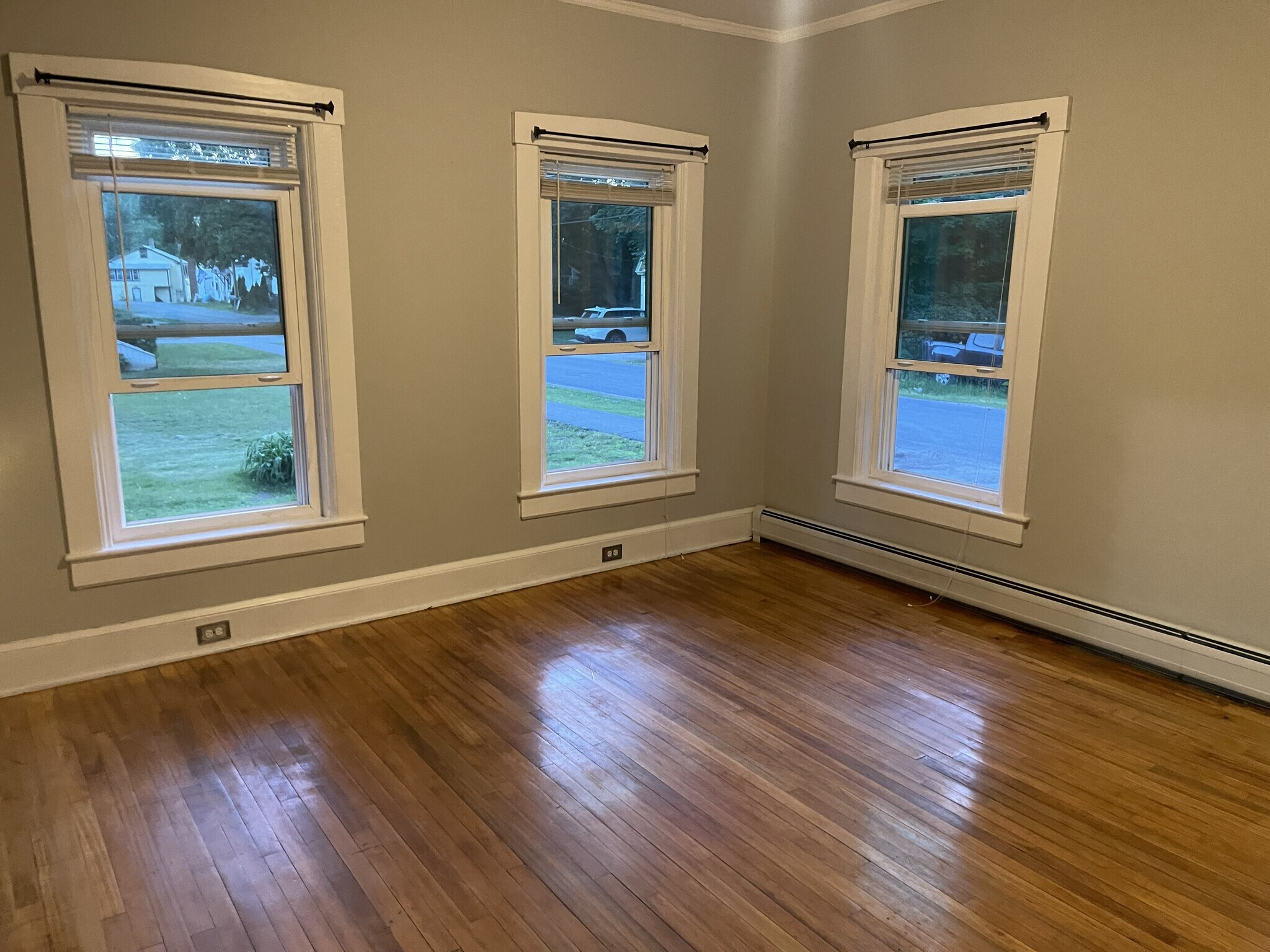 Living Room - 60 Summer St