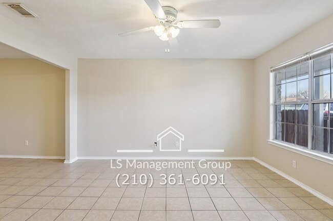 Building Photo - 7636 Oak Chase