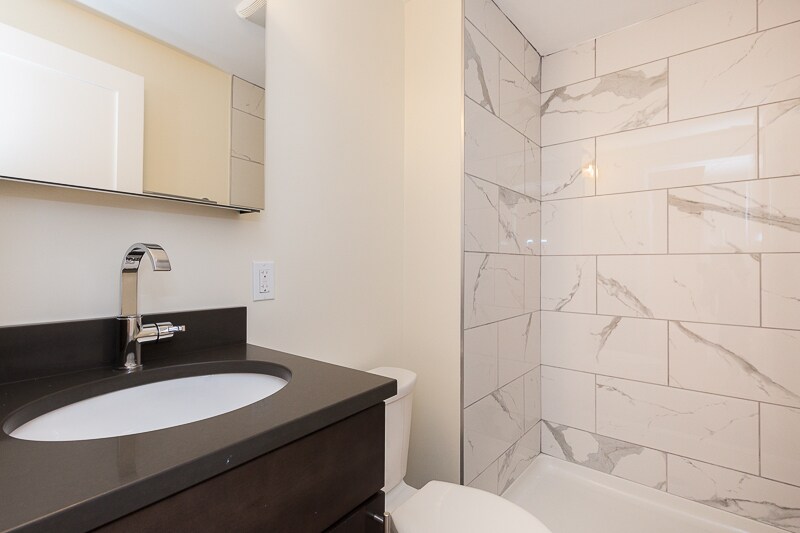 Building Photo - 9 Rock Valley Ave