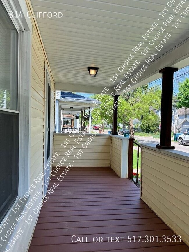 Building Photo - 314 Clifford-