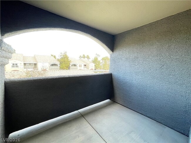 Building Photo - 5055 W Hacienda Ave