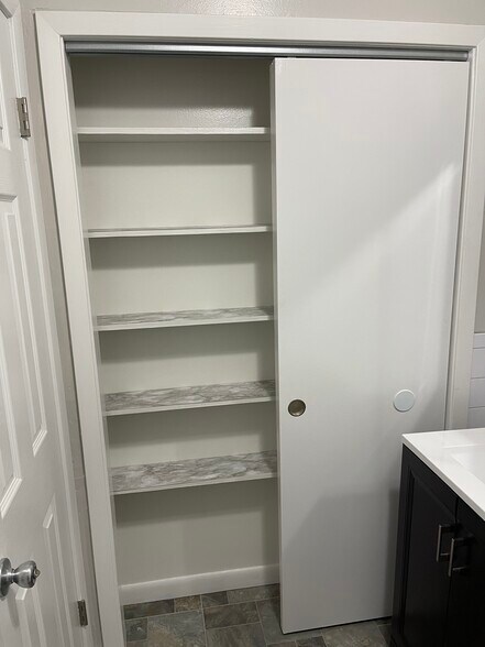 Bathroom Closet - 2525 Annunciation St