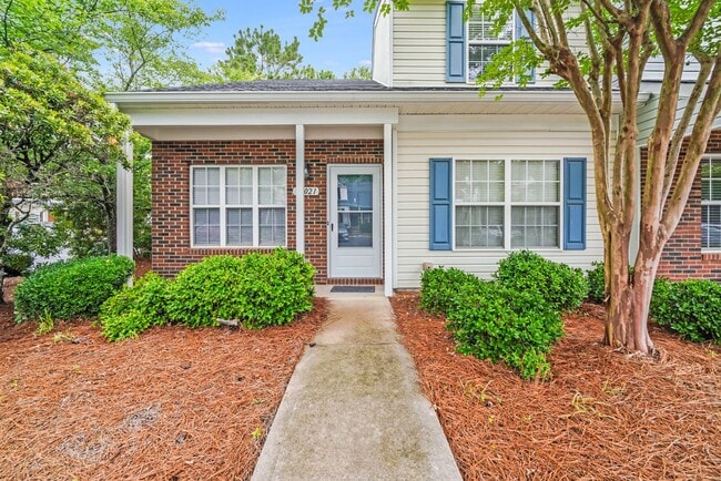 Building Photo - 15021 Deshler Ct