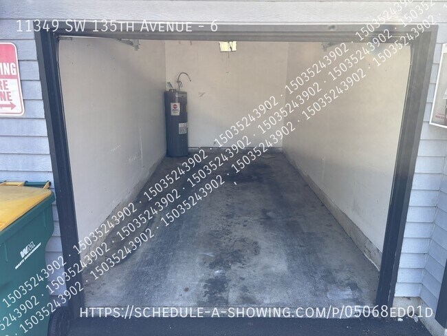 Building Photo - 11349 SW 135th Ave