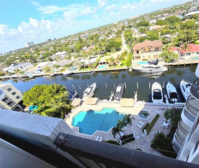 Building Photo - 1361 S Ocean Blvd