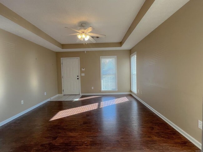 Building Photo - 153 JamesTown Loop