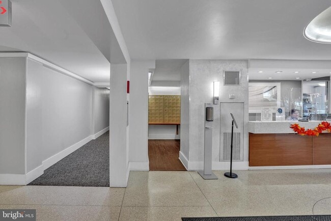 Building Photo - 4000 Tunlaw Rd NW